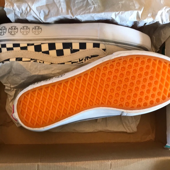 vans x independent style 112 blue & white checkerboard skate shoes